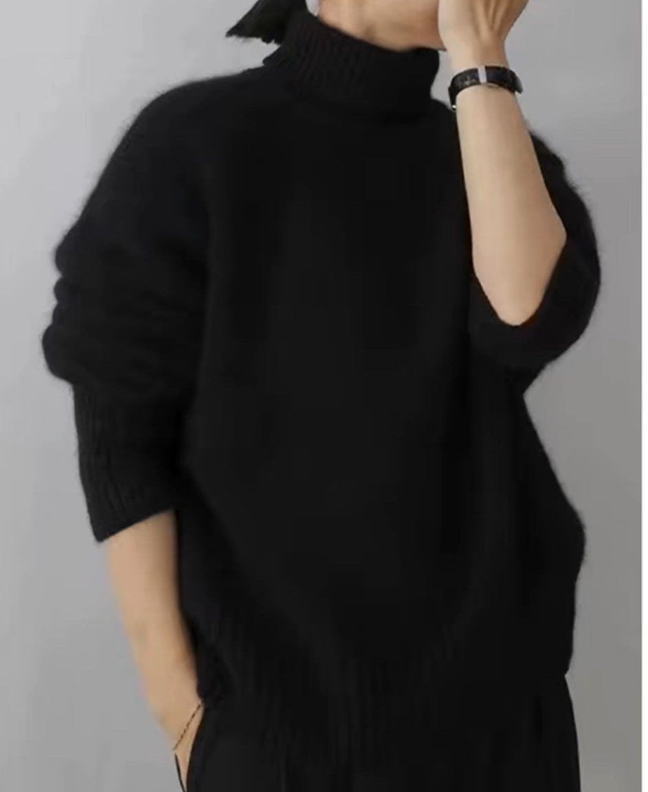 FrostyBabe™ Cozy Cashmere Turtleneck