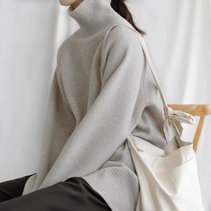 FrostyBabe™ Cozy Cashmere Turtleneck